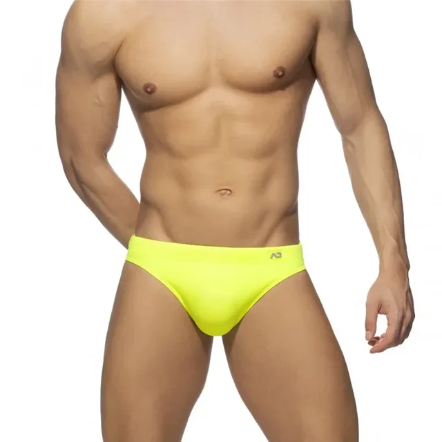 Solidne męskie neonowe bikini do pływania Push up Brief Trunks Unerwear Seksowne stroje kąpielowe Szorty plażowe Surfing Strój kąpielowy Sunga Panties
