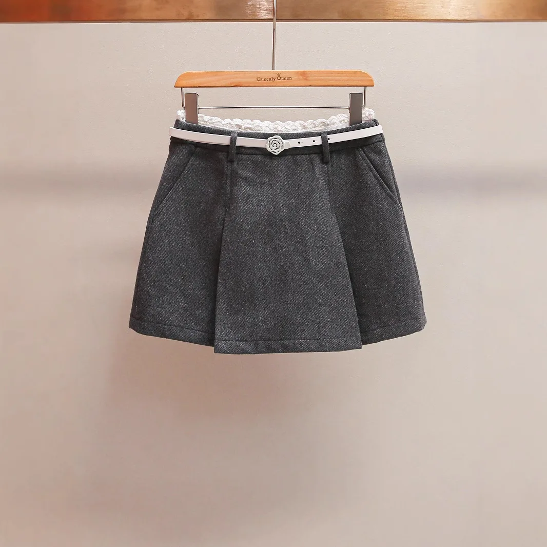 2025 خريف موضة جديدة ريترو أنيقة سترة متماسكة قصيرة الأكمام الدانتيل تقليم حجر الراين #3