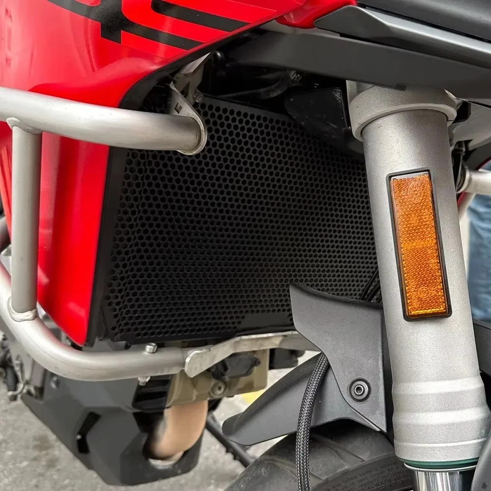 Motorcycle For Ducati Multistrada V2S 2022 2023 2024 2025 Multistrada V2S Radiator Guard Oil Cooler Guard Protector Accessories