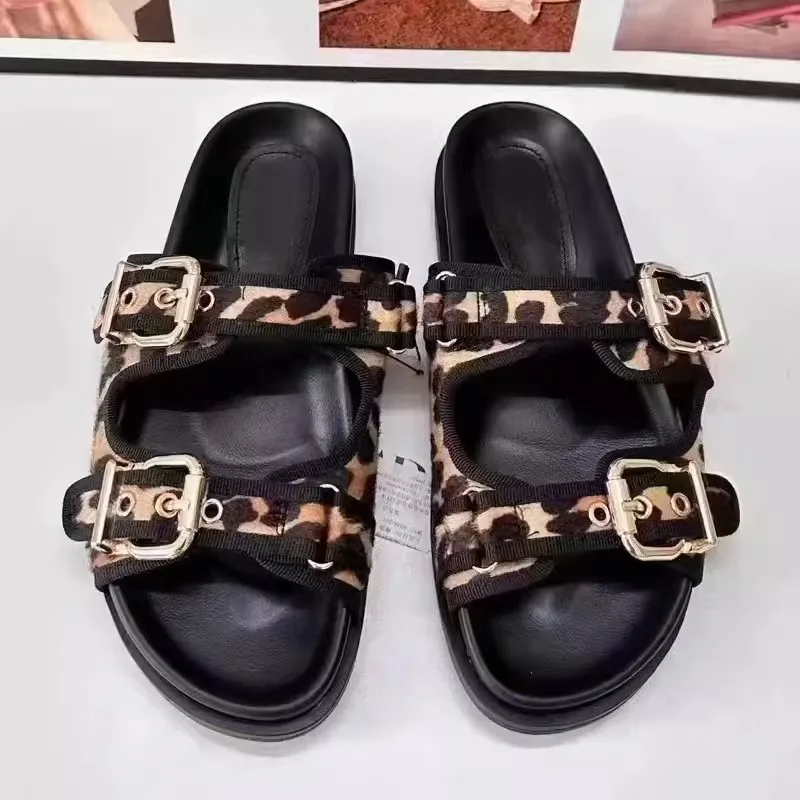 TRAF Sandali piatti stampati animalier chic da donna Punta tonda Scivoli piatti Pantofola femminile 2024 Cinghie con fibbie vintage Infradito Scarpe