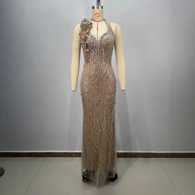 

Новое поступление, женская мода, сексуальный бретель на шее, трехмерный цветок, тяжелый облегающий костюм с украшением, элегантный ежегодное собрание, ведущий средний