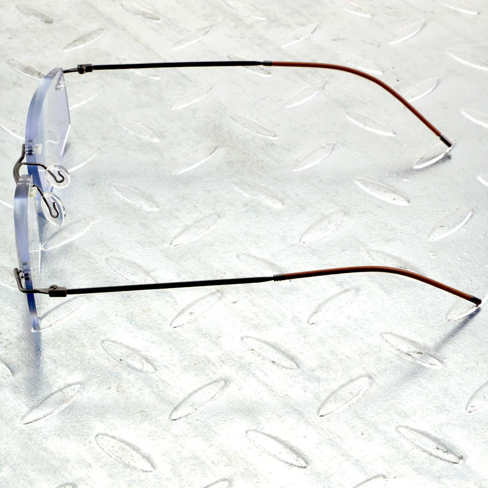 Stop tytanu 15 warstw powlekane medyczne silikonowe noski antypoślizgowa świątynia Rimless rama okulary do czytania + 0.75 + 1 + 1.25 do + 4