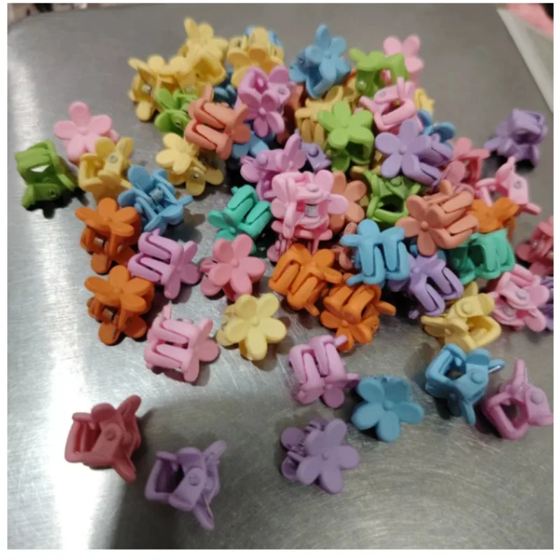 100 قطعة مقاطع شعر طفلة-متعددة الألوان مشابك مخلب زهرة صغيرة إكسسوارات الشعر دبوس شعر صغير للأطفال والنساء هدايا الحفلات المدرسية #4