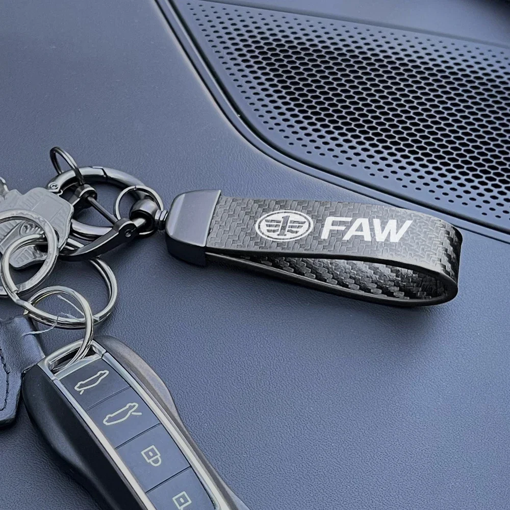 For FAW V5 X80 B50 Besturn X40 T77 V2 Vita F5 V70 D60 J6 F1 V80 B70 R7 N5 N7 B30 T33 Car Keychain Carbon Fiber Auto Accessories