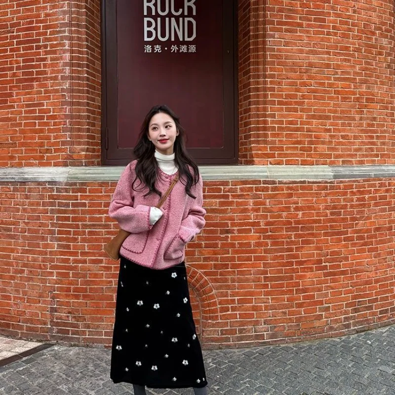 Retro Elegant Velvet Half Length Skirt for Women Autumn/Winter New Printed Medium Length Elastic Waist All Match A-line Skirt