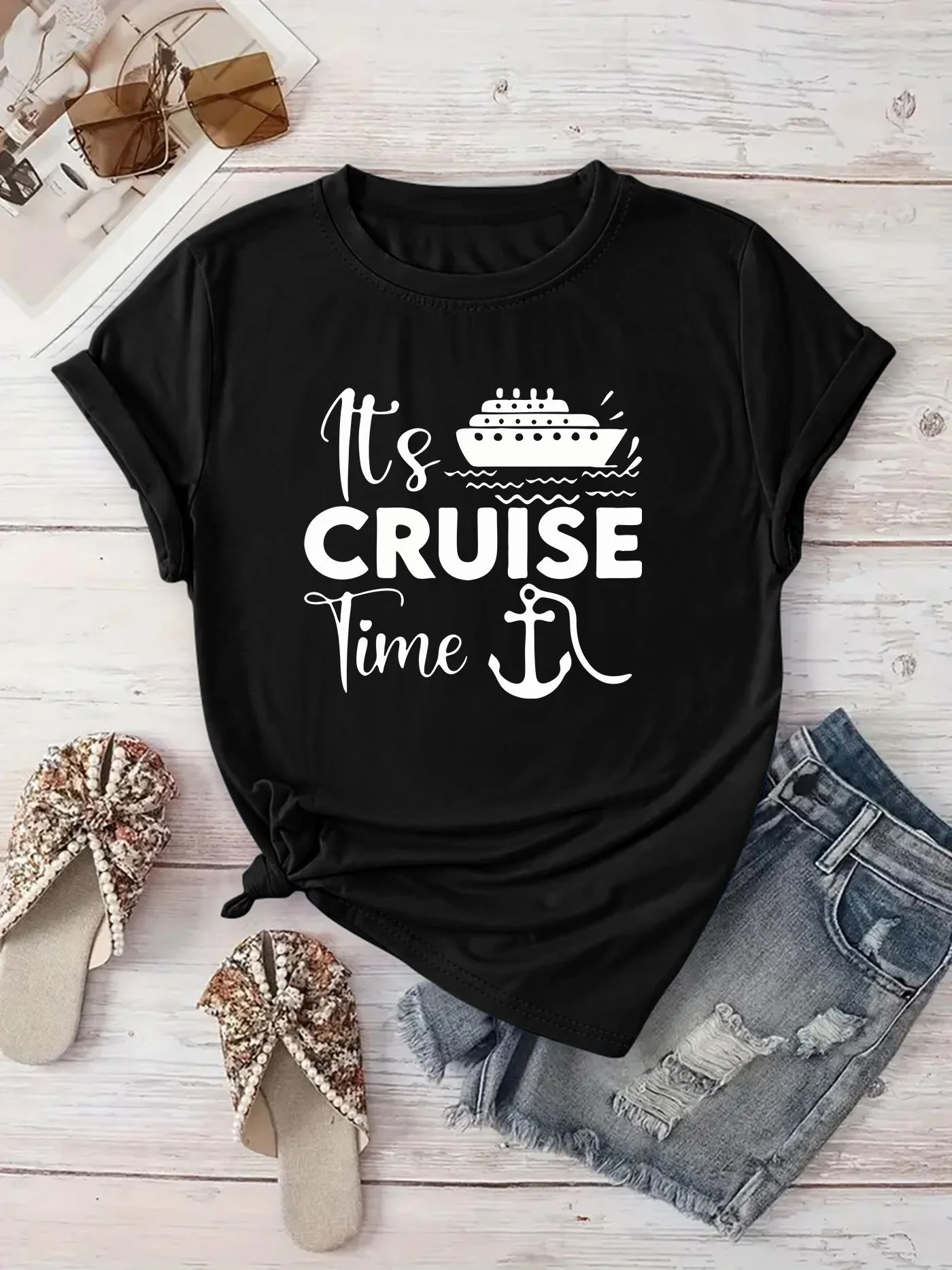 T-shirt grafica per nave da crociera da donna con grafica per nave da crociera "It's Cruise Time" rossa manica corta girocollo casual vacanze primaverili estive