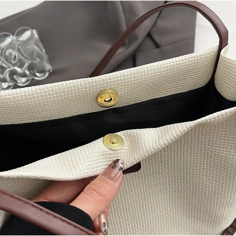 New Fall Versatile Simple Shoulder Bag Fashion Commute Tote Bucket Bag image 5