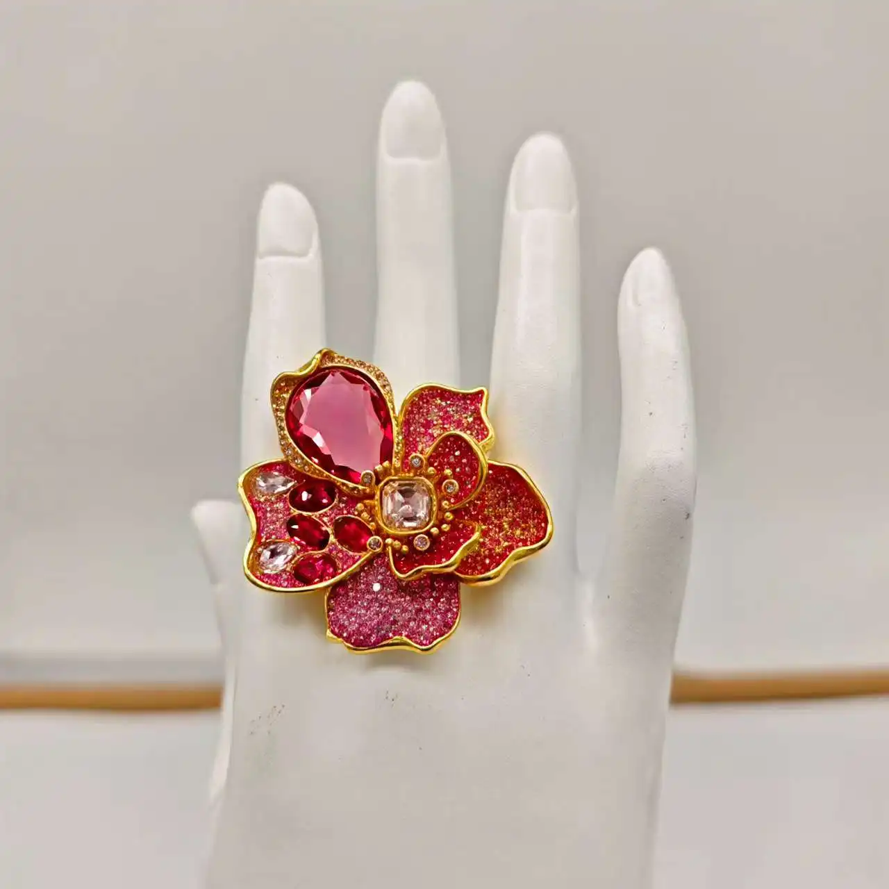 

Red Flower Ladies' Luxury Light Luxury Full Diamond Ring