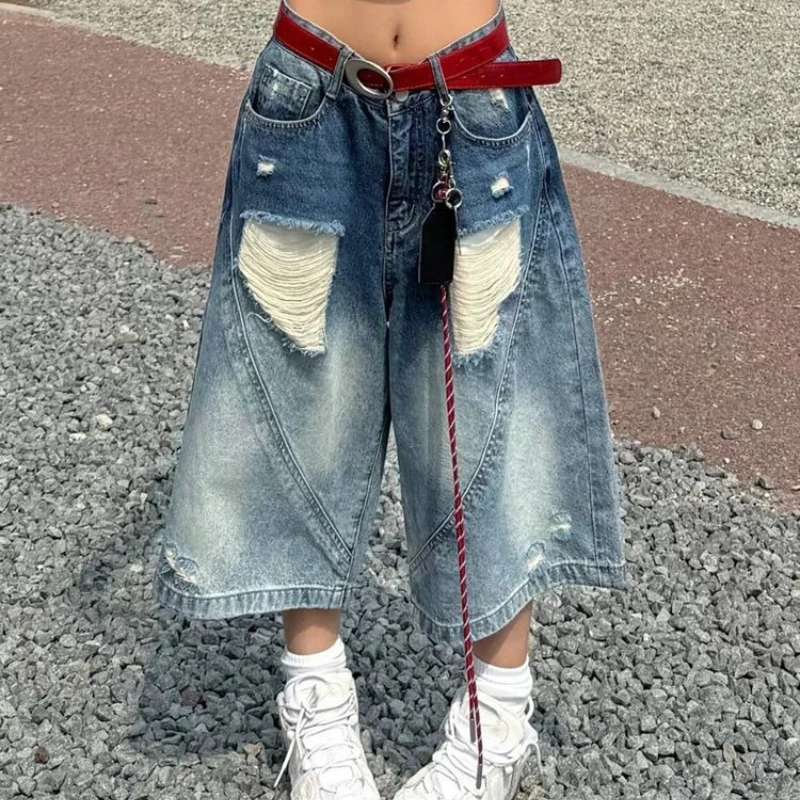 

Женские джинсовые брюки с американским градиентом, потертый коридор в стиле ретро, укороченные брюки с широкими штанинами и потертостями.