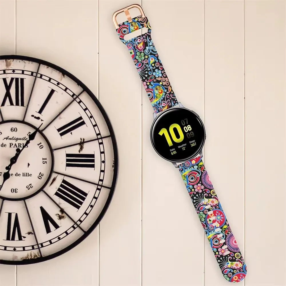 Correa de reloj deportiva de silicona con hebilla y diseño estampado, disponible en 20 mm y 22 mm, para Samsung Galaxy Watch. Transpirable, de liberación rápida y ajustable, para hombres y mujeres.