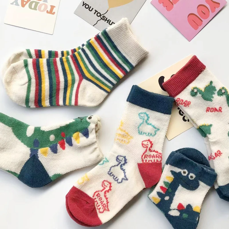 Chaussettes en coton avec dessin animé de dinosaure pour petits garçons, chaussettes en maille pour enfants, printemps et été, 1-12 ans