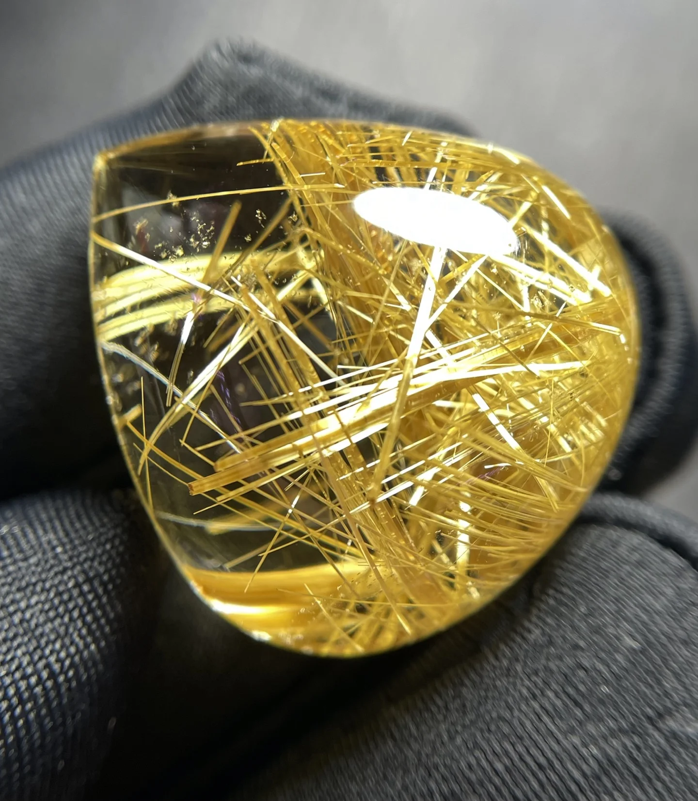 

Natural Gold Rutilated Quartz Pendant Necklace Jewelry 28.5*26*14.8mm wealth Rutilated Women Men AAAAAAA