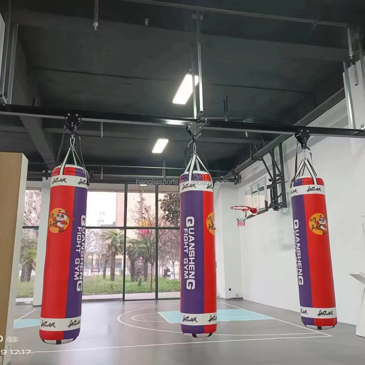 

High Quality Customized Boxing Bag Bracket Steel Structure With Rail Punching Bag Track Rack for Boxing Bag Training