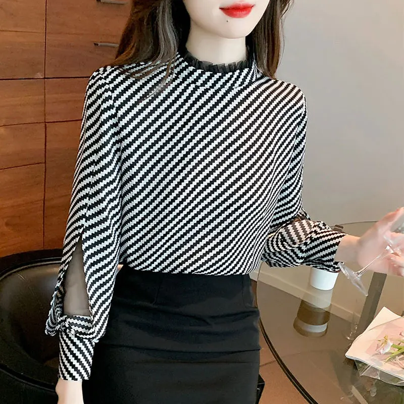 Korean Zigzag Striped Shirt Spring Autumn Commute Stand Collar Gauze Spliced Female Clothing Fashion Hollow Out Straight Blouse