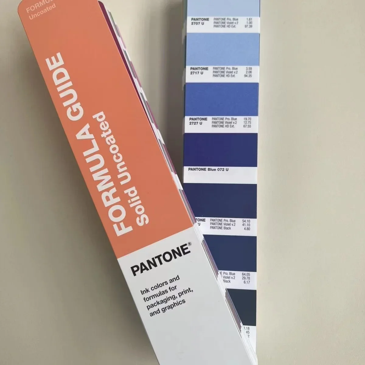 Imagem -03 - Pantone Pms Pantone Impressão de Cartão Colorido Padrão Internacional Gp1601b Pintura Chip Colorido de 2390 Cores