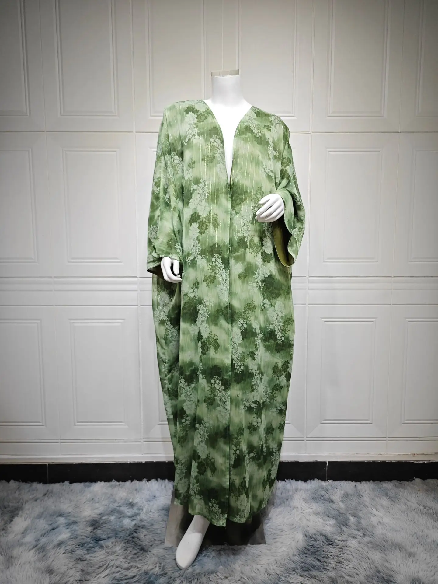 

New chiffon pleated printed cardigan robe for Ramadan summer, luxurious and fashionable plus size women's clothing