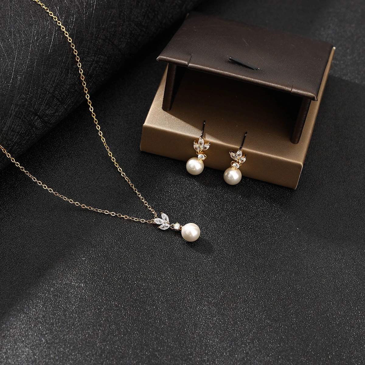 Elegant bridal jewelry wedding prom necklace earrings set women\'s dress accessories