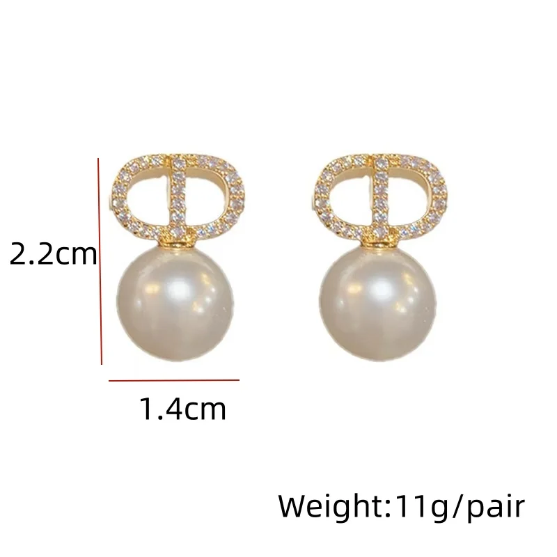 Fashion personality micro-set pearl earrings light luxury niche design sense of hundred pearl earrings