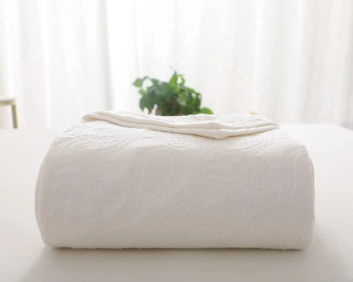 SIMPLEOPULENCE 100% Washed Cotton Lightweight and Super Soft Bedspread/Coverlet