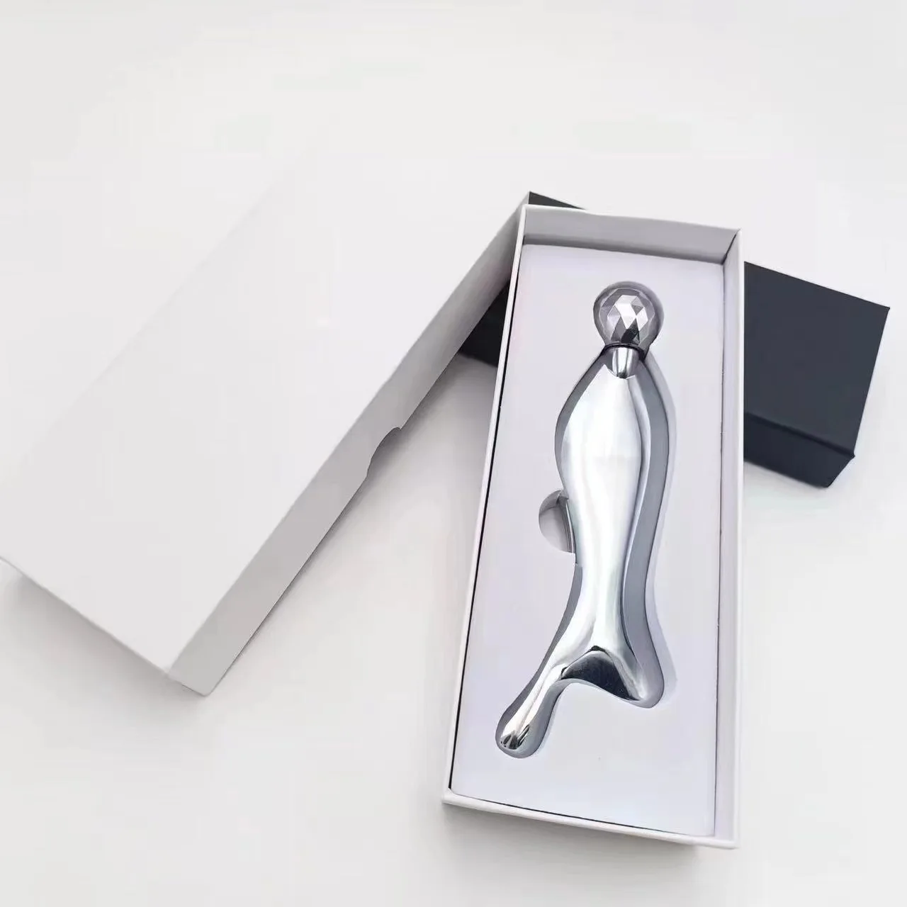 بكرة وجه غوا شا المغناطيسية مع بكرات التخلص من السموم أداة تدليك الوجه للتصريف اللمفاوي لرفع ثبات والعناية بالبشرة