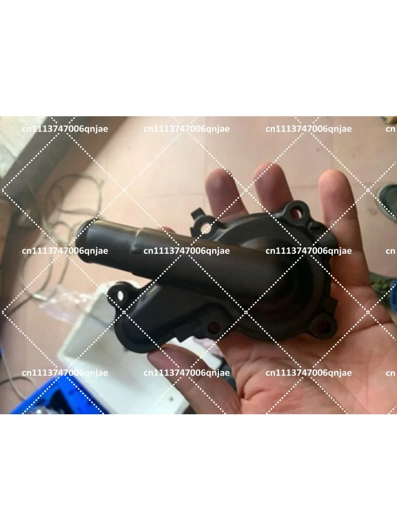 Engine Water Pump Cover Compatible with 400 Z400 Motorcycle