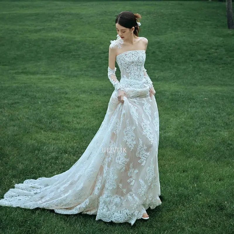 

2025 Korea Wedding Dress Photo Shoot Dress Elegant White Lace A-Line Wedding Dress Strapless Lace Glove Bridal Gowns Customized