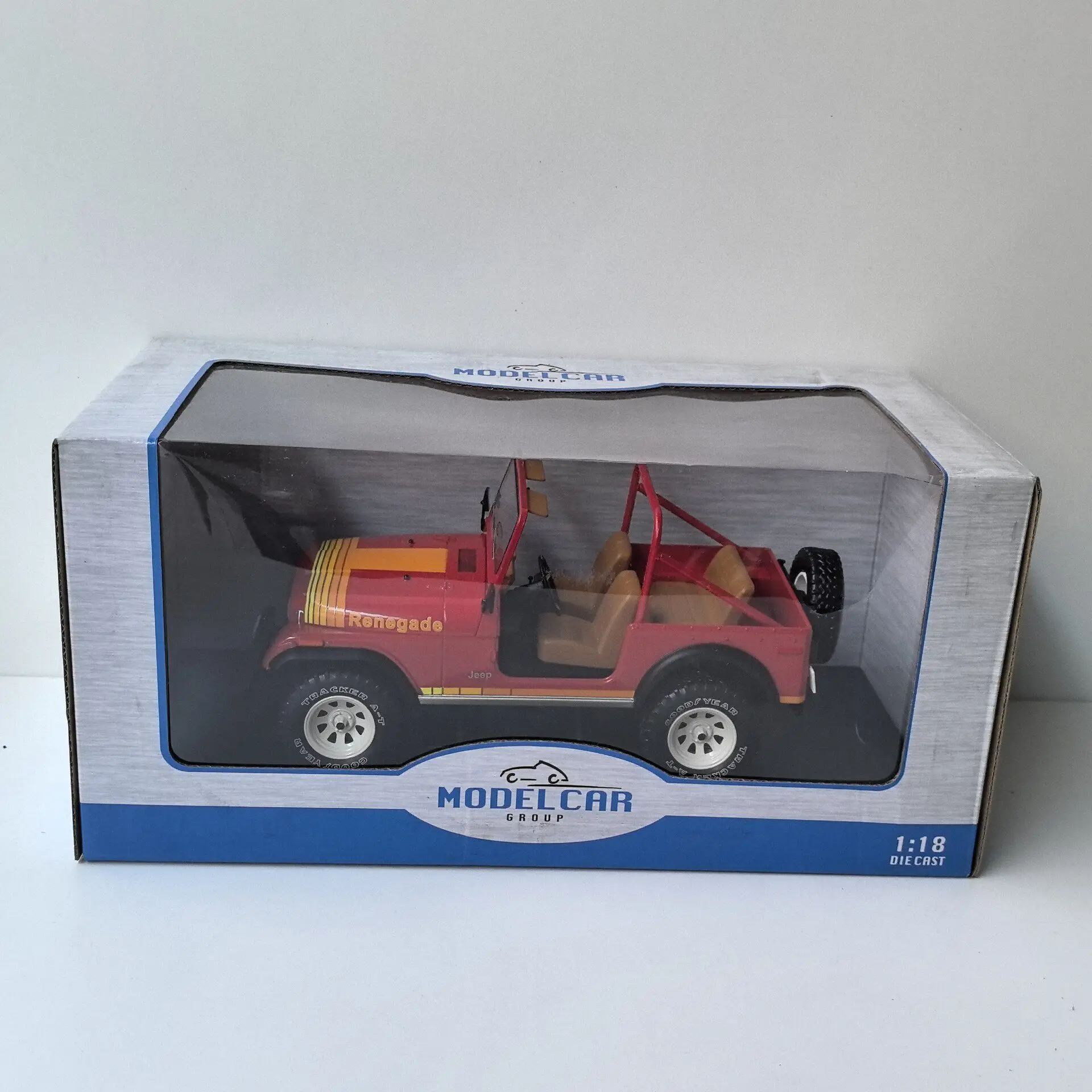 

Diecast MCG 1/18 Scale JEEP CJ-7 SUV Off Road Vehicle O8 Alloy Car Model