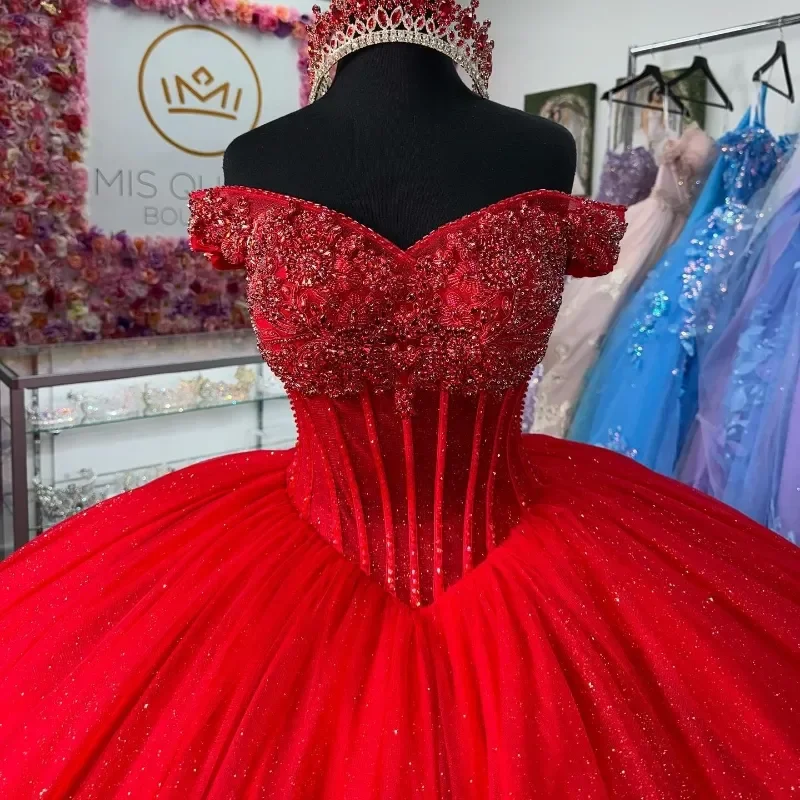 Maßgeschneiderte rote glänzende Prinzessin weg von der Schulter Quinceanera Kleider Ballkleid Perlen Kristall Korsett Sweet 16, Vestido 15 De Anos