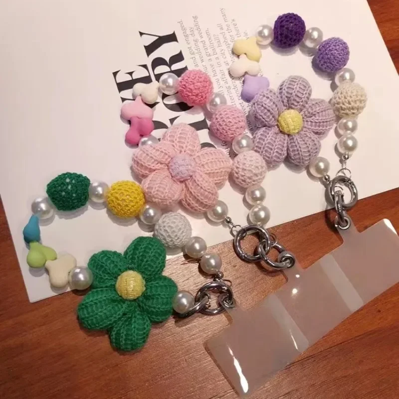 New Arrival Hot Sale High Quality Handmade Wool Flower Chain Pendant Love Pearl Portable Antidrop Mobile Phone Universal Lanyard