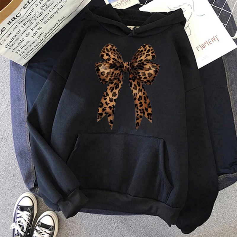 Felpe con cappuccio con stampa leopardata con fiocco a cuore e amore taglie forti Felpe divertenti a maniche lunghe Streetwear Pullover con cappuccio grafico casual da donna
