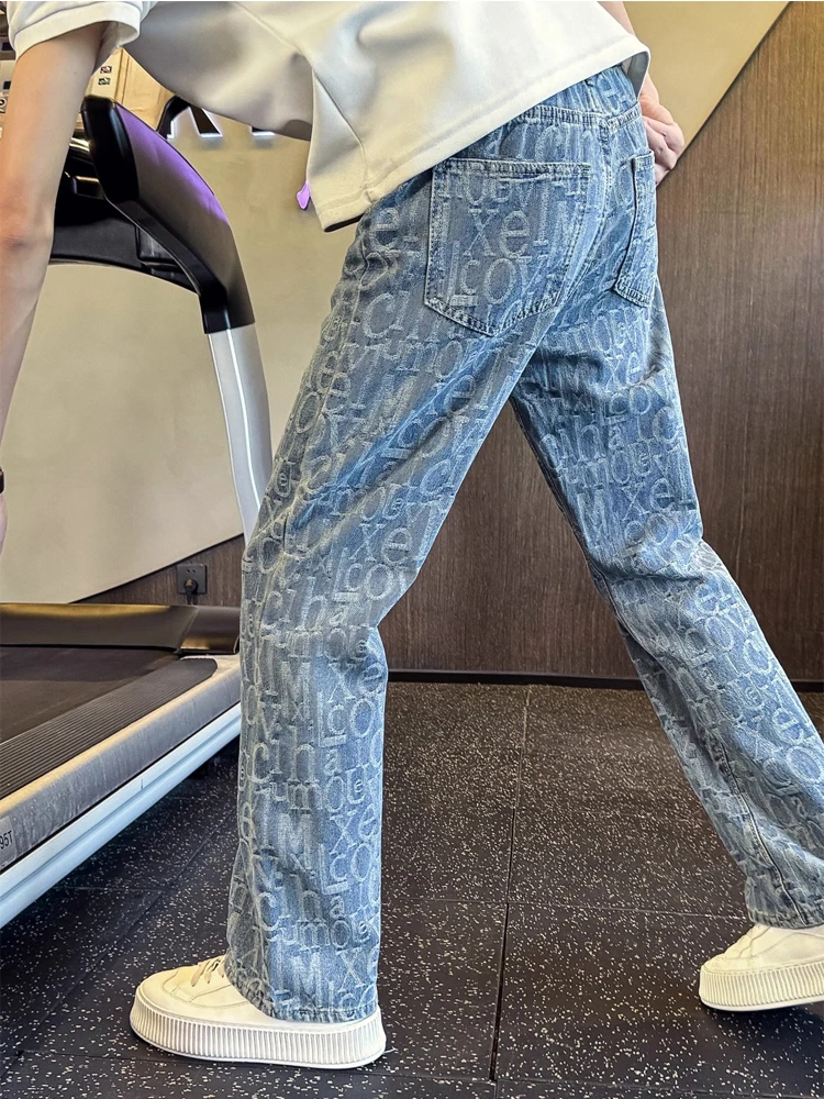 

Trendy Men's Loose Straight Leg Jeans Printed Lettering Summer Casual Wear Comfortable Fit Classic Blue Denim mid Waist Zipper