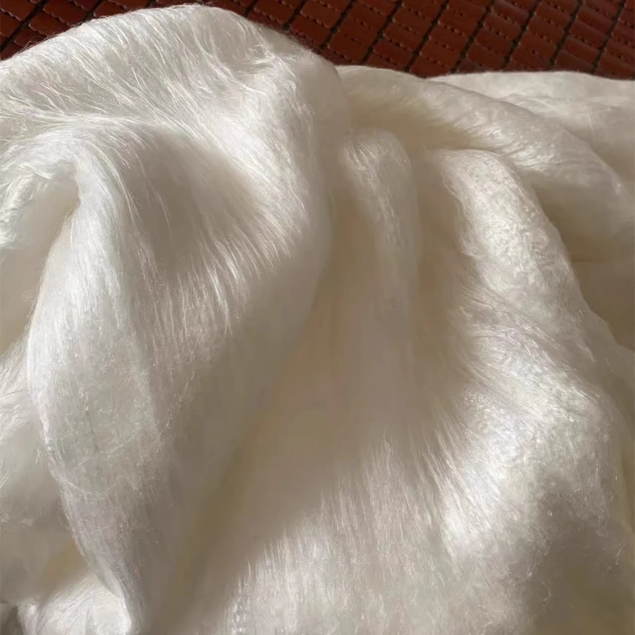 Silk Quilt , Super Light, 100% Mulberry Silk Filling 2 KG, 5 Mm Silk Pongee Shell Cover, King Size, Customize