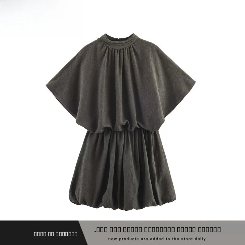 เสื้อผ้าแฟชั่นสำหรับผู้หญิง คอลเลคชั่นฤดูใบไม้ร่วง-ฤดูหนาว ทรงบอลลูน แขนยาว ทรงเอ หรือทรงสเวตเตอร์ ผลิตจากเส้นใยโพลีเอสเตอร์ เหมาะสำหรับใส่ไปทำงาน