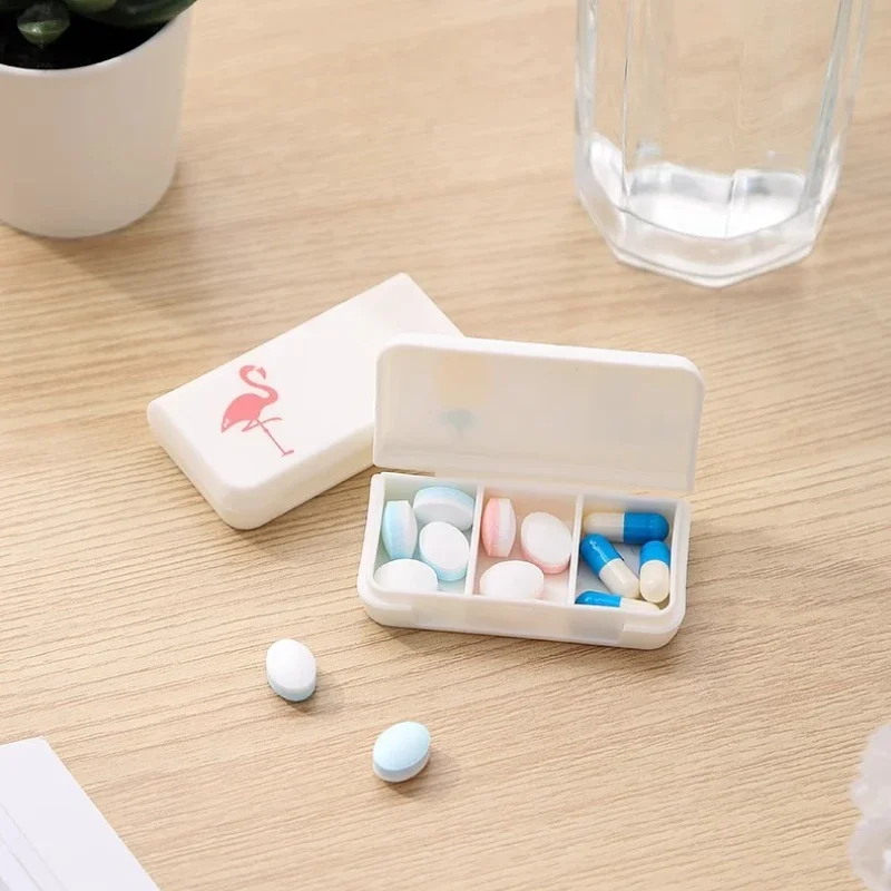 

3 Grids Pill Box Mini Organizer Case Tablet Flamingo Cactus Leaf Pill Case Dispenser Medicine Boxes Dispensing Medical Kit