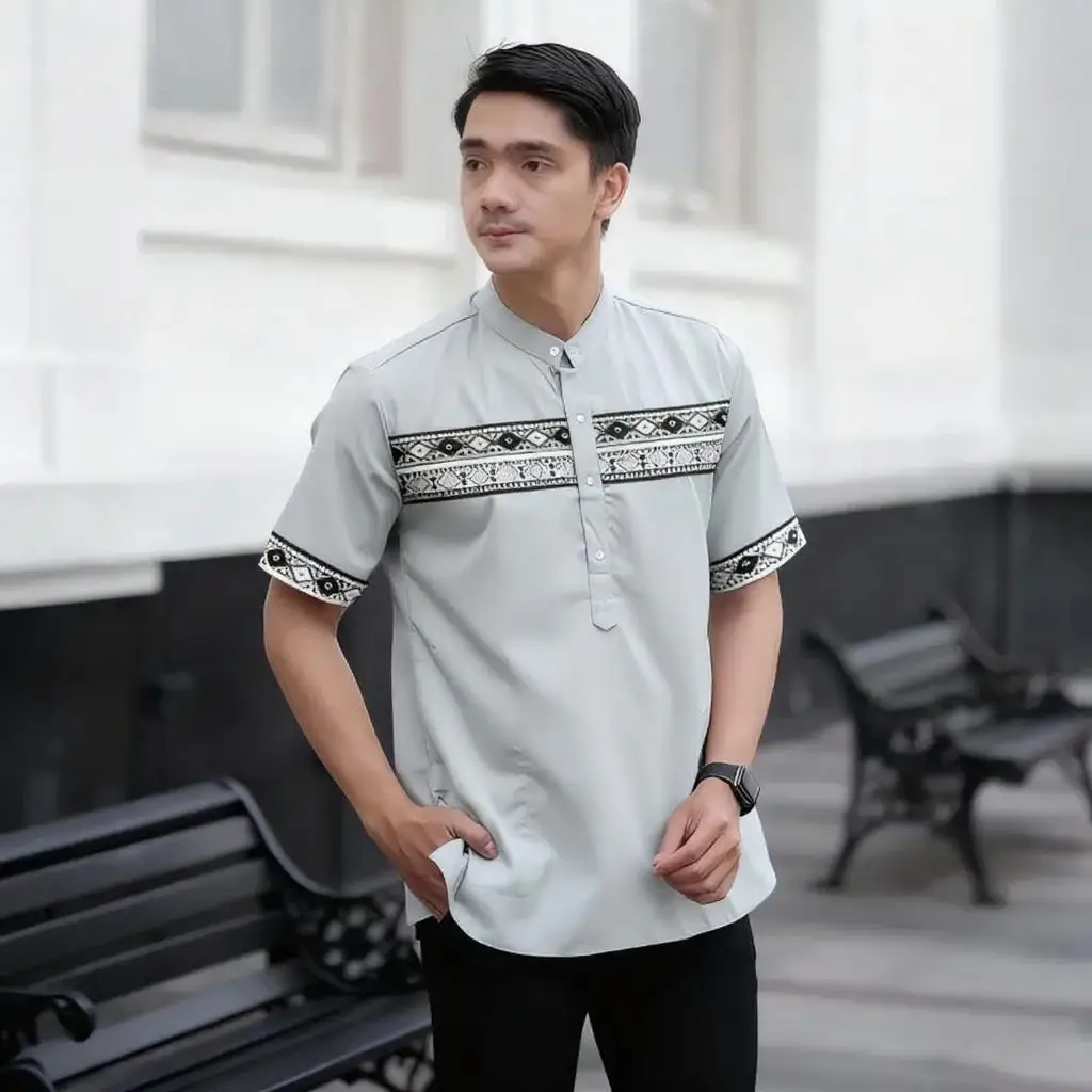 

Мусульманские мужчины, исламская арабская лоскутная полосатая вышивка, Ид, мусульманская рубашка с короткими рукавами, Jubba, повседневная свободная абайя 2026