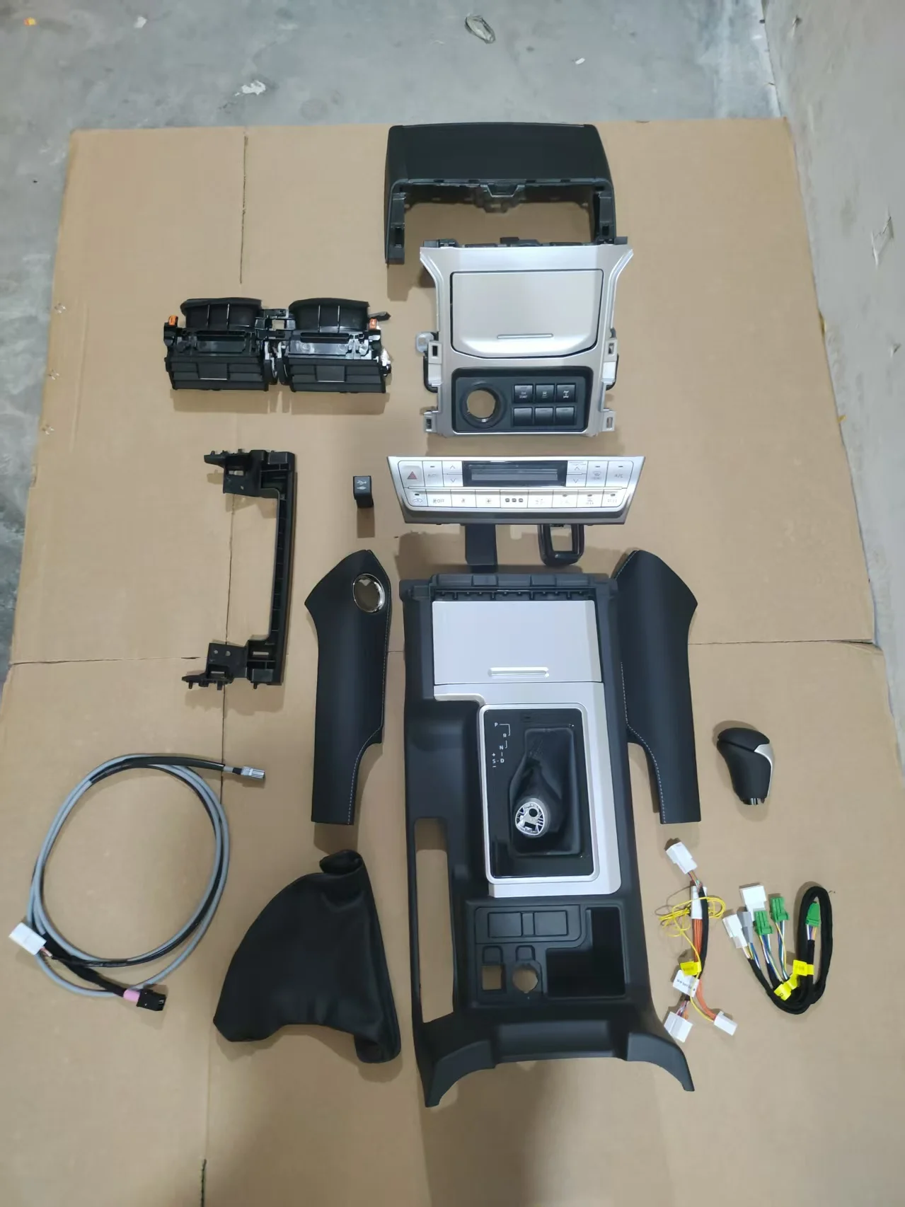 High-Class Complete Interior Auto Modification Parts PRADO 10-18 Upgrade 20 Interior Kit