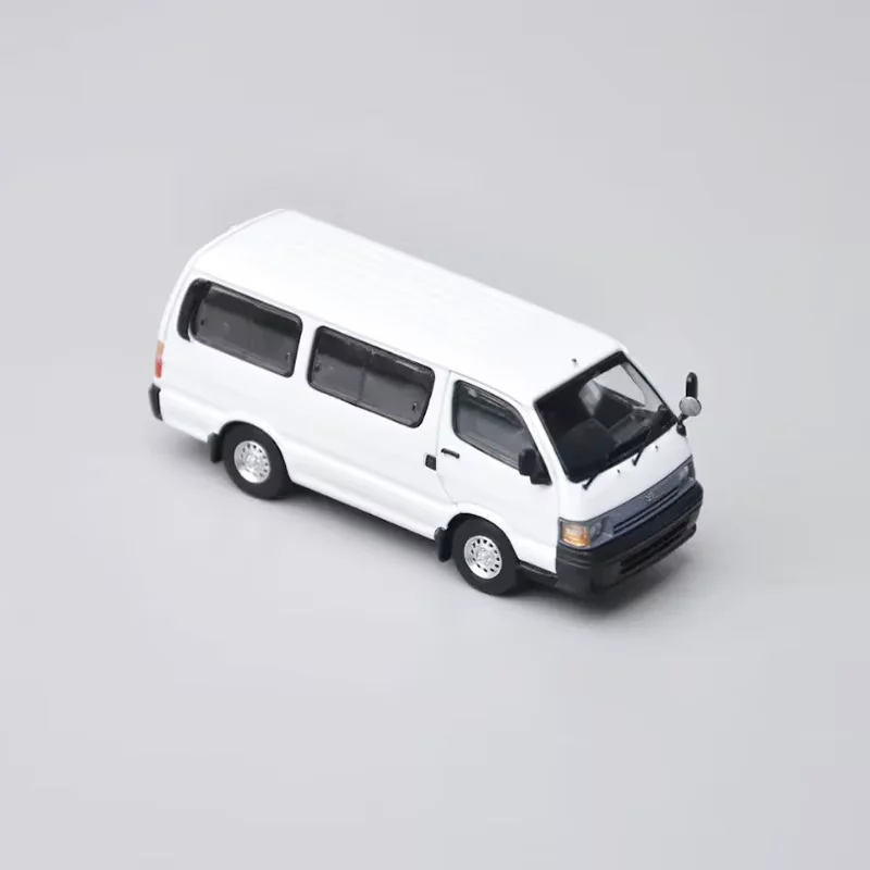 Model One 1:64 Scale Hiace H100 MK4 Alloy Simulation Car Model Classic Collection Souvenir Boy Holiday Gift Display Ornaments