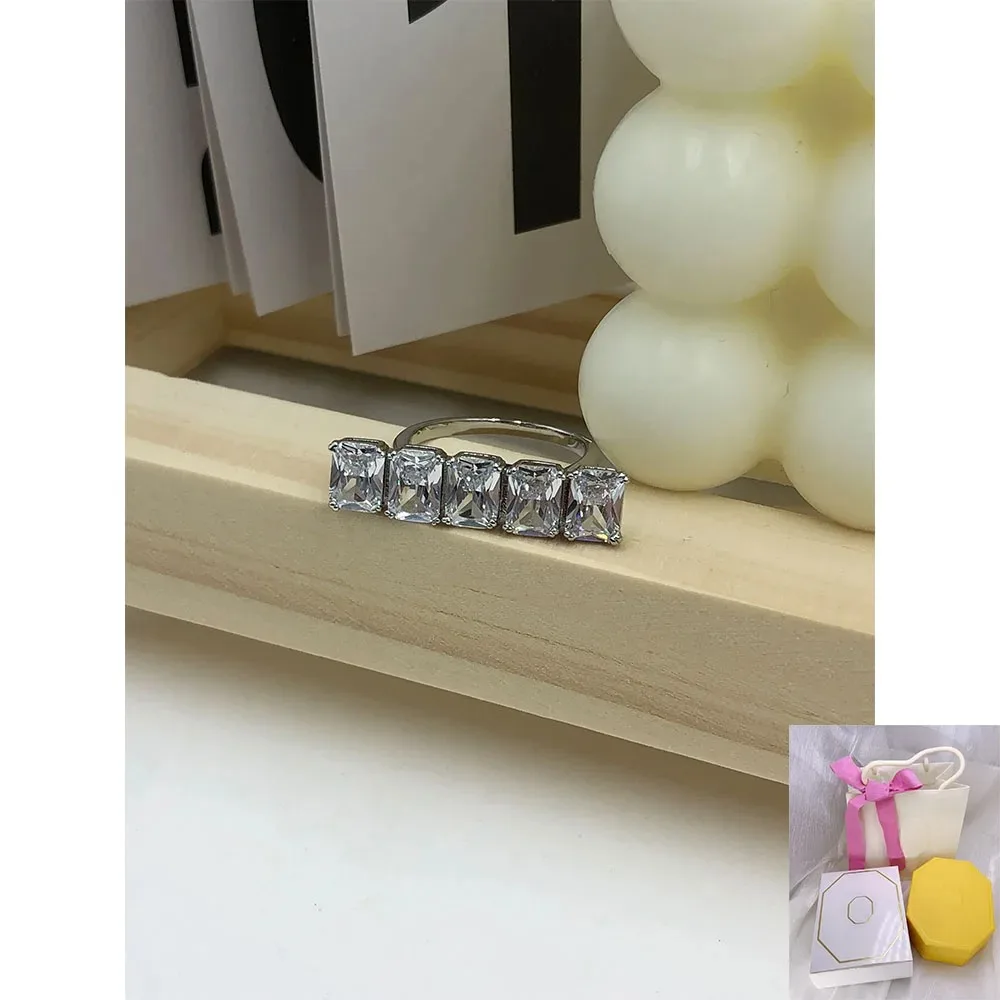 

New fashion hot selling creative design, straight line gemstone ring, simple high-end romantic holiday gift