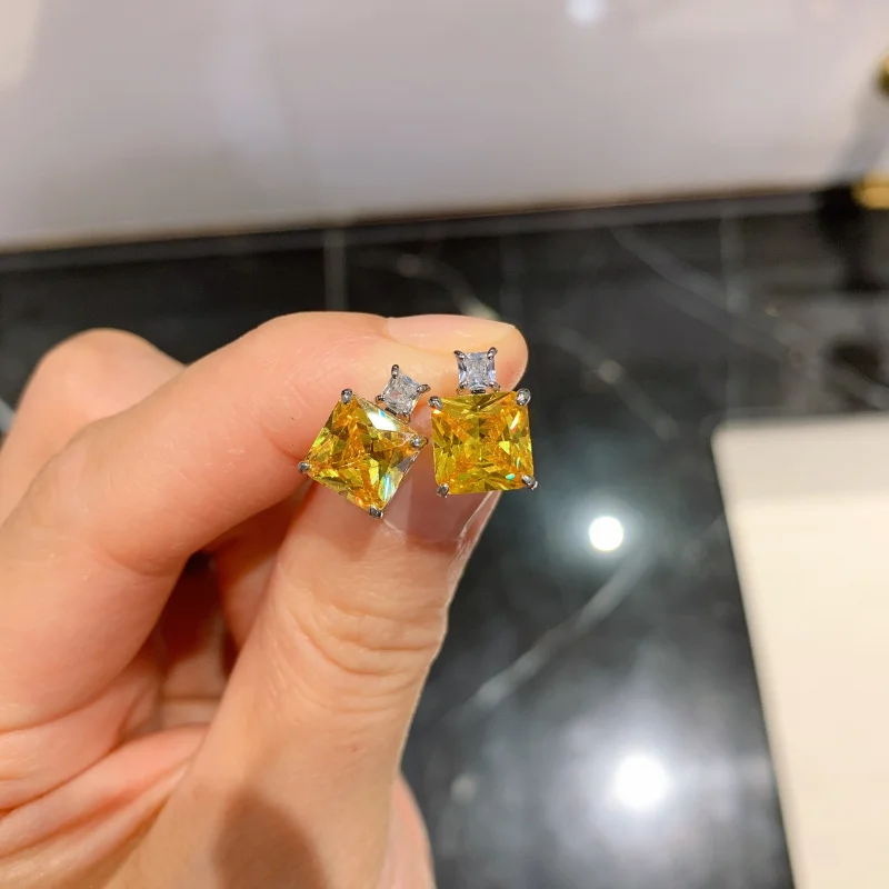 Jewelry Gemstone Style European and American Yellow Diamond Pendant Vintage Elegant Necklace for Women