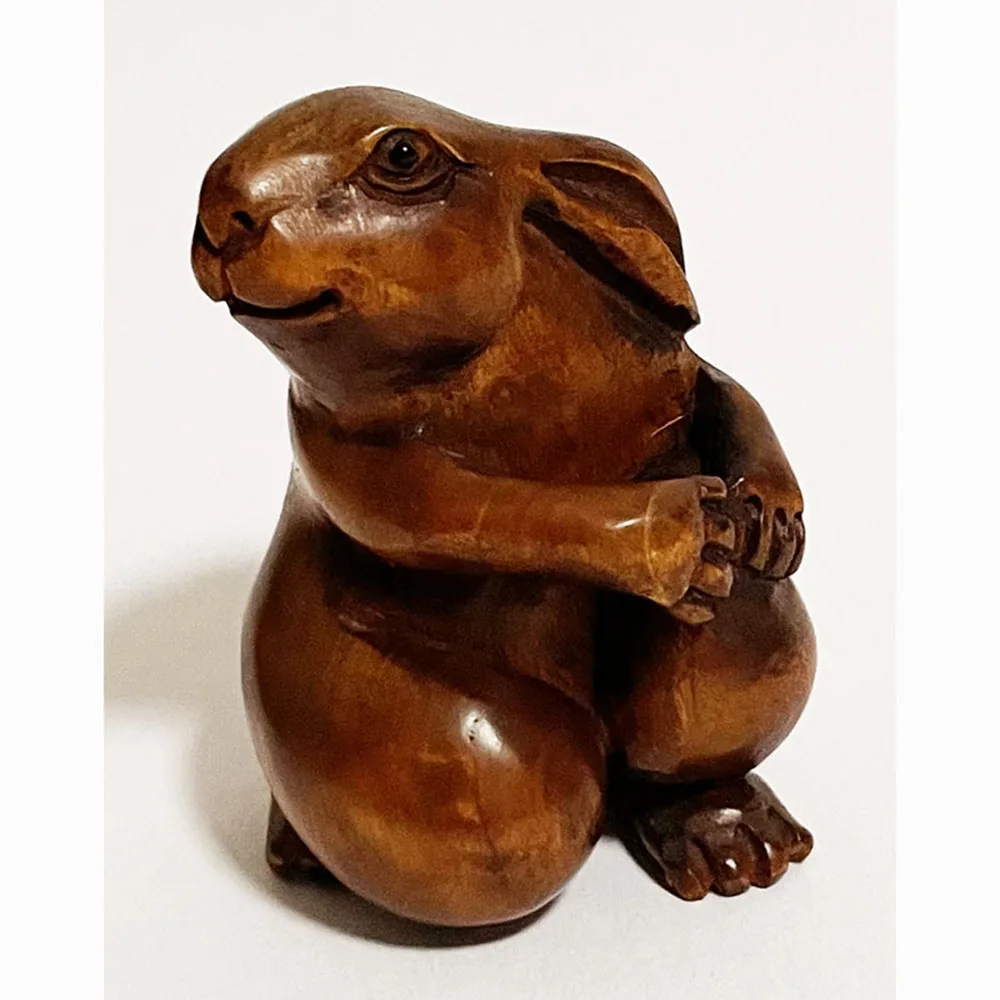 

RS372, 20 Years Old 2" Hand Carved Japanese Boxwood Netsuke, Lovely Rabbit Figurine, Zodiac Animal Sculpture, Small Ornaments