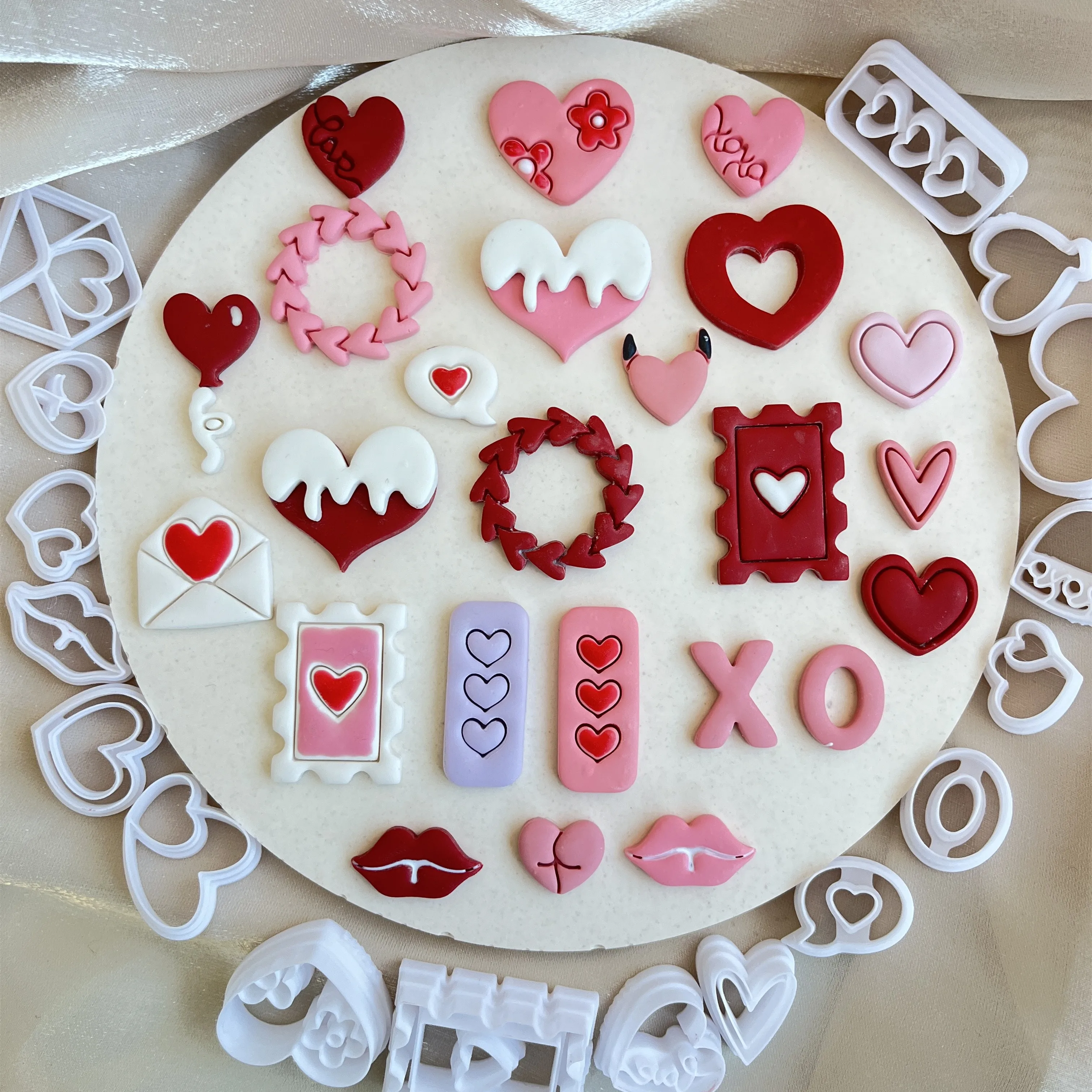 Valentinstag Süße Serie Herz Form Polymer Clay DIY Rosa Farbe Liebe Weiche Keramik Ohrringe Schmuck Anhänger Herstellung Schneiden Werkzeuge – Detail 2