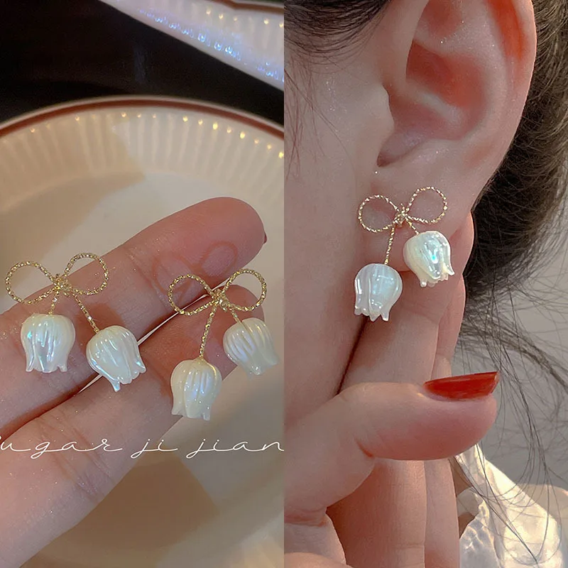 White Color Bowknot Tulip Flower Stud Earrings For Women Brincos Feminino Fashion  Rhinestone Jewelry Christmas Girl Friend Gift