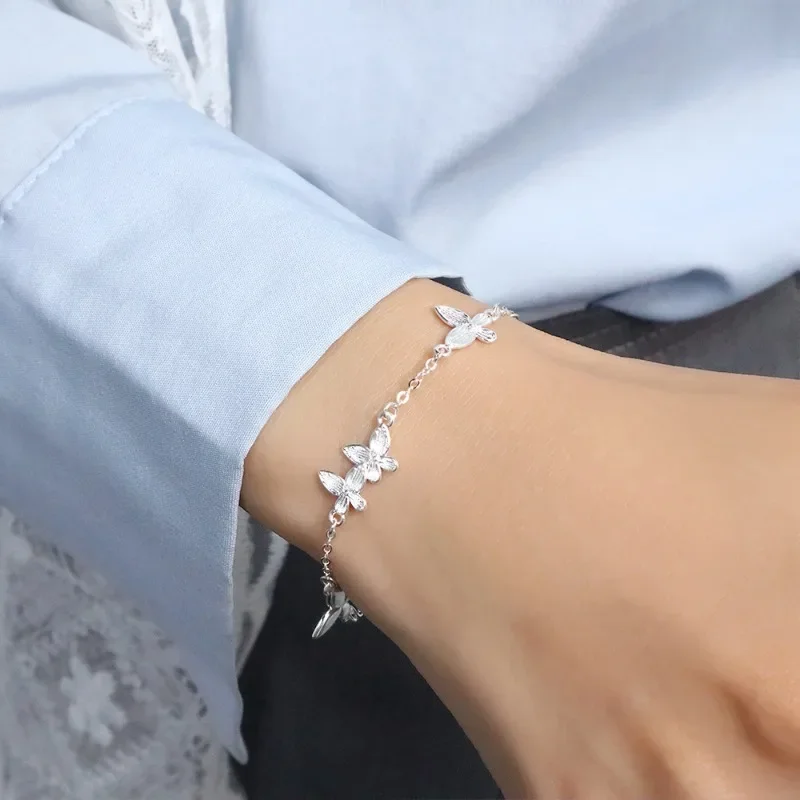 

Tibetan Silver Frosted Butterfly Lines Charm Bracelets for Women Cute Insect Fashion Jewelry Minimalist Accessories