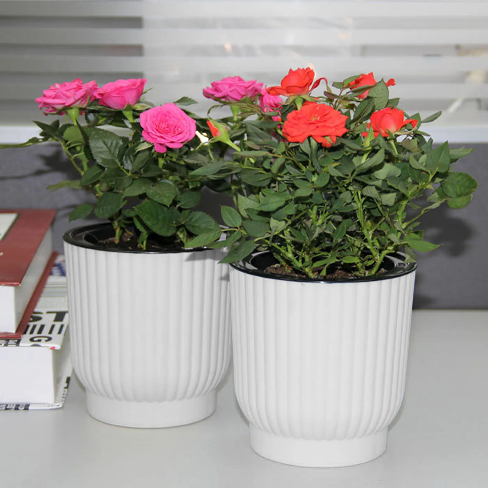 

Water Absorbing Flower Pots Modern Home Self Watering Flowerpot for Indoor and Outdoor Plants MIAO-US