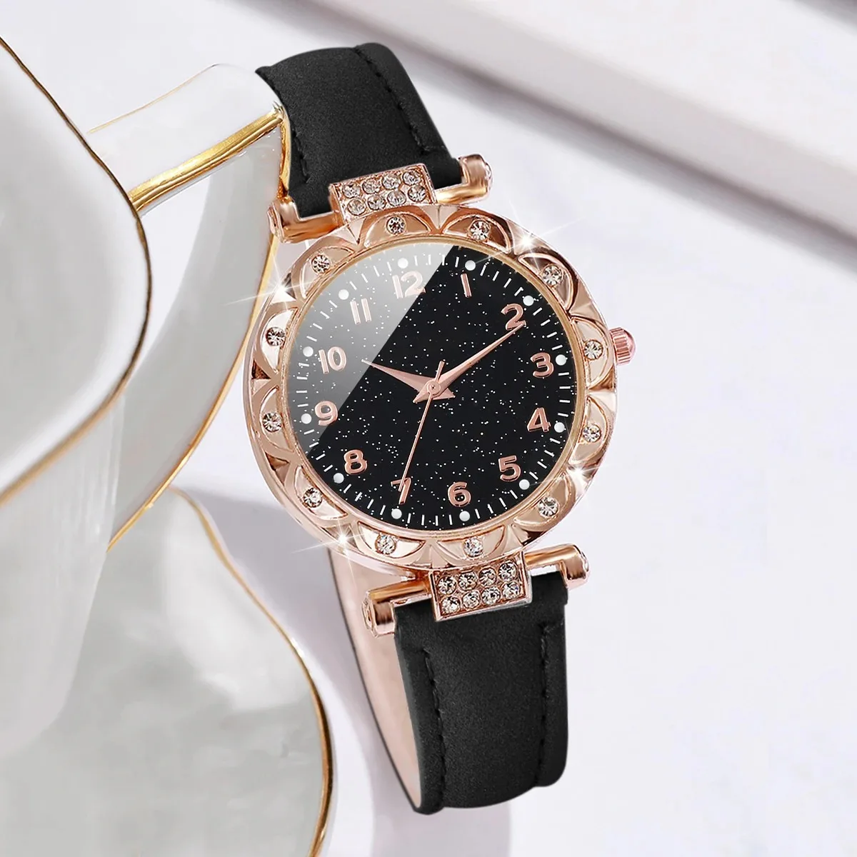 5pcs/set Fashion Women Leather Band Quartz Watch & Beads Bracelet Set