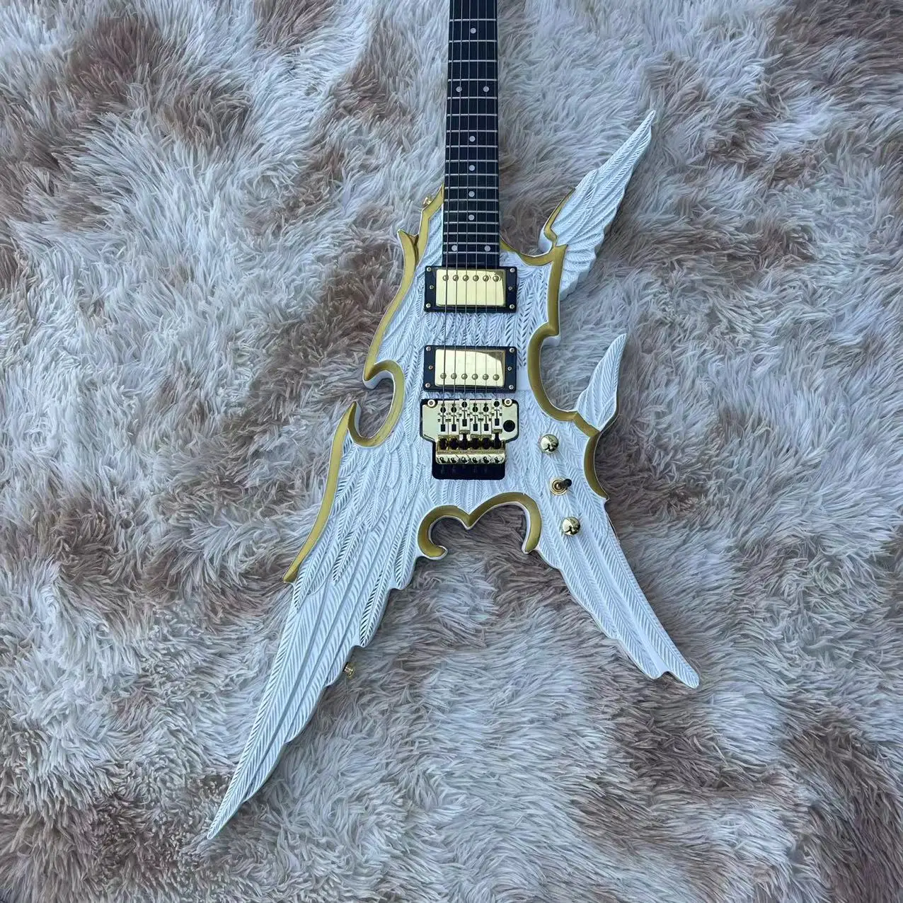 Angel Guitar 6-string Electric Guitar, white body with gold rims, matte color, rose wood fingerboard, maple wood track, LP cartr