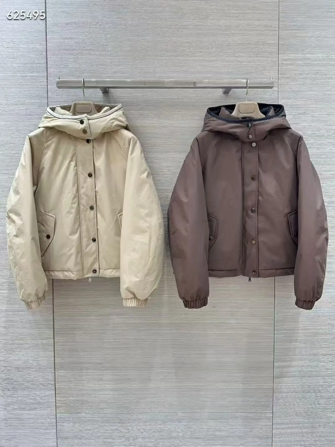 겨울 신상 우아하고 패셔너블한 따뜻하고 가볍고 편안한 후드 디자인 숏 다운 재킷 여성 의류