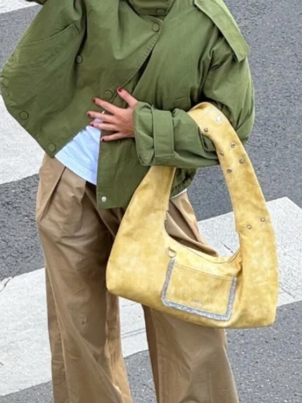 sac-a-bandouliere-en-daim-style-retro-pour-femme-sac-a-main-tendance-avec-large-sangle-et-rivets-grand-sac-fourre-tout-de-banlieue-sacs-a-main-pour-dames