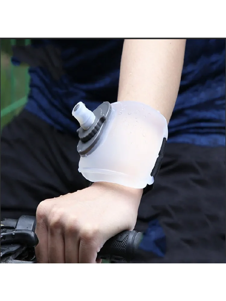 AliExpress Wrist Sports Water Bottle Food-grade Silicone Water Cup Creative and Portable for Outdoor Cycling Running and Mountain Climbing