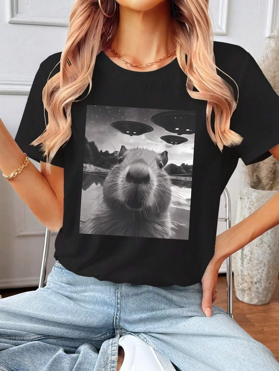 

Plus - Size Fun Animal & UFO Graphic Tee, Black Short - Sleeve with Capybara/Beaver Print